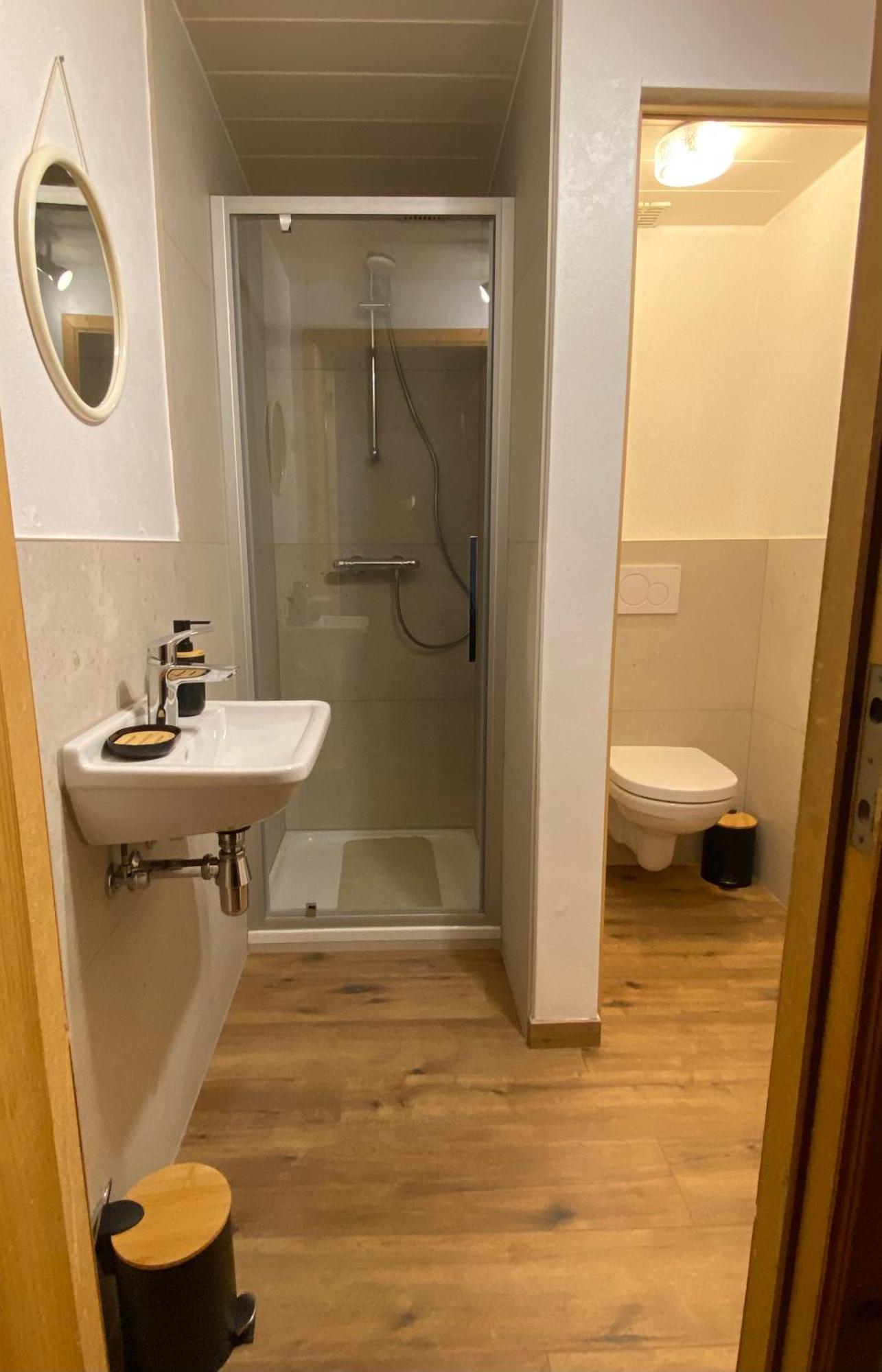 Aux 4 Chalets Bouillon Bagian luar foto